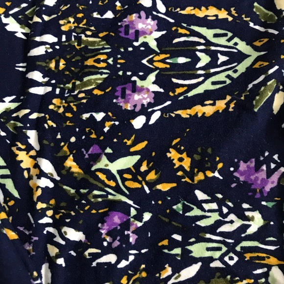 OS lularoe - Picture 3 of 3